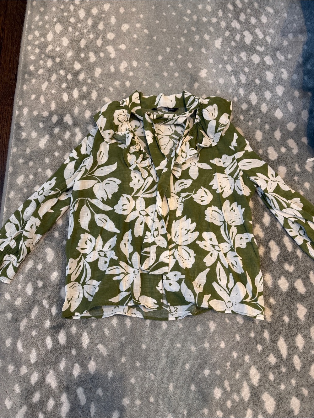 Olive Green Floral Button-Up Blouse - Zara size medium